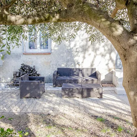 La Maison Du -