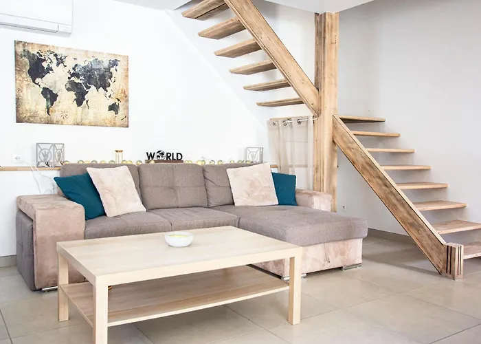 La Maison Du - בית נופש