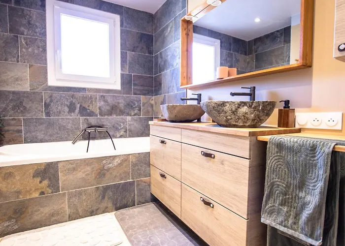 בית נופש La Maison Du - *